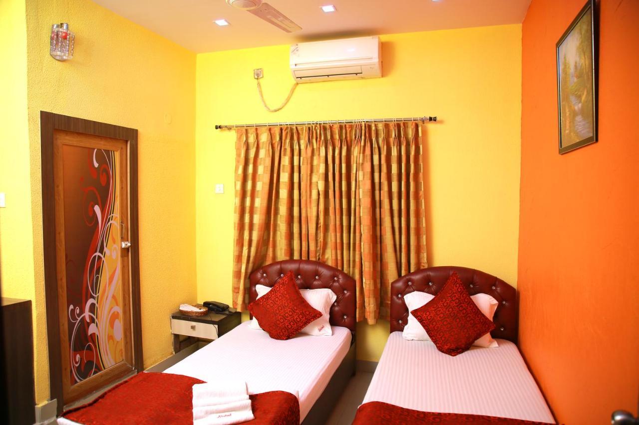 Babul Hotel Calcuta Exterior foto
