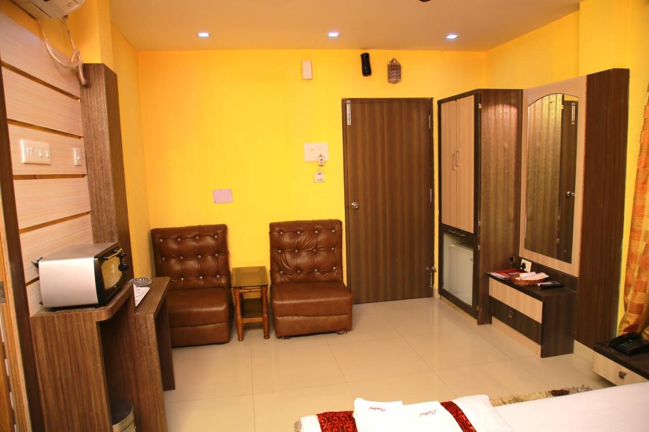 Babul Hotel Calcuta Exterior foto