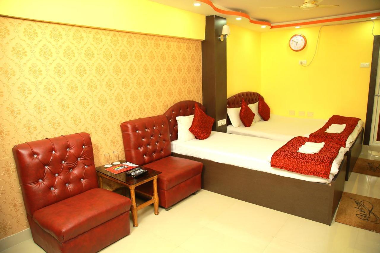 Babul Hotel Calcuta Exterior foto