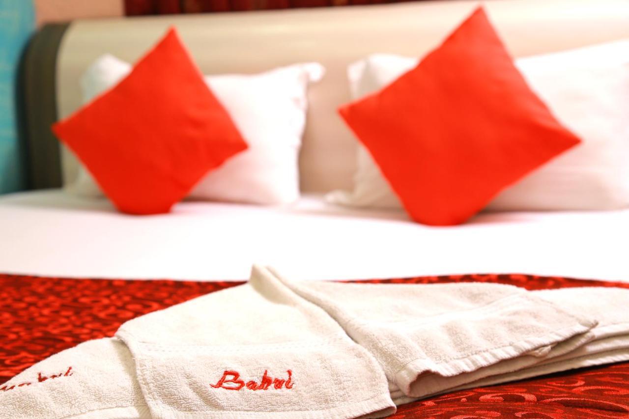Babul Hotel Calcuta Exterior foto